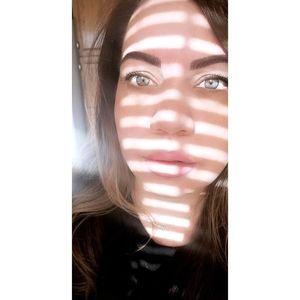 Meet your Posher, Viki